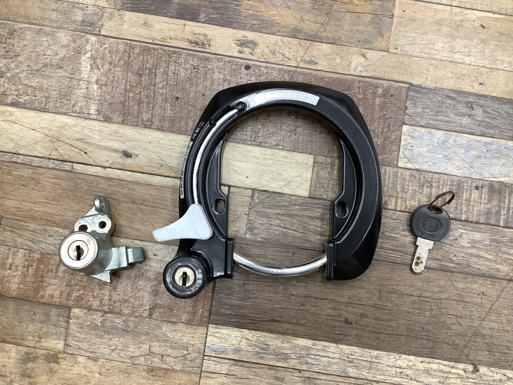 K157 BRIDGESTONE HYDEE.B ブリヂストン ハイディビー(HY683)26インチ カギ キーセット