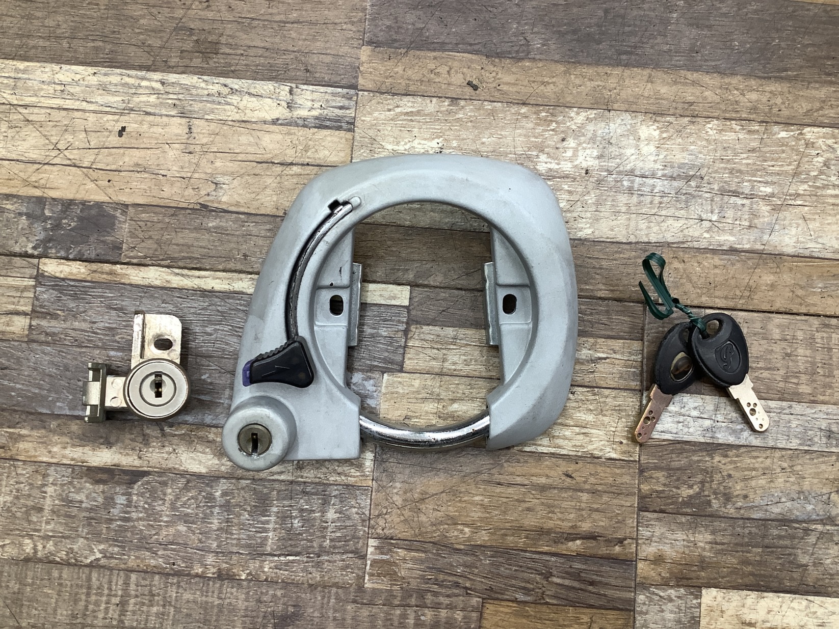 K173 Panasonic Lithium ViVi DX パナソニック リチウムビビ・DX(BE-END63T2)26インチ カギ キーセット