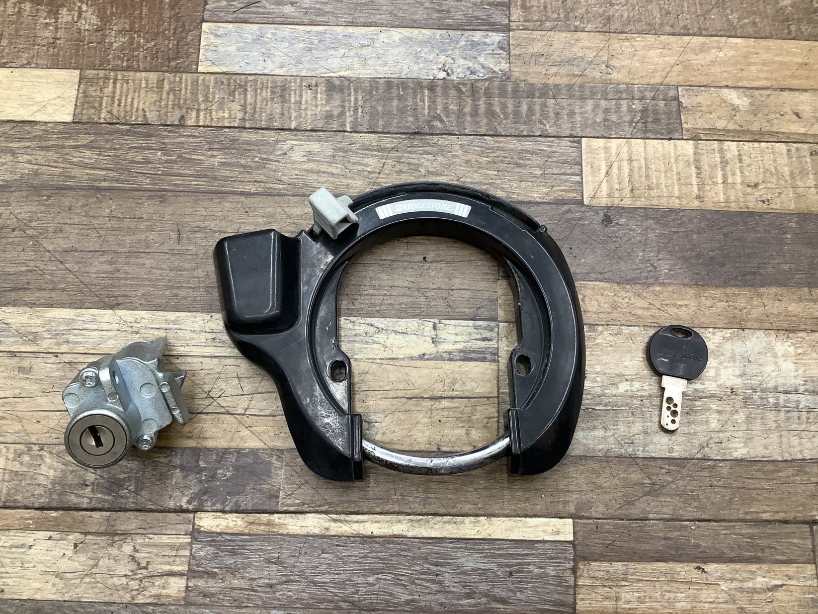 K188 BRIDGESTONE bikke GRI ブリヂストン ビッケ グリ(BG0B36)24/20インチ カギ キーセット