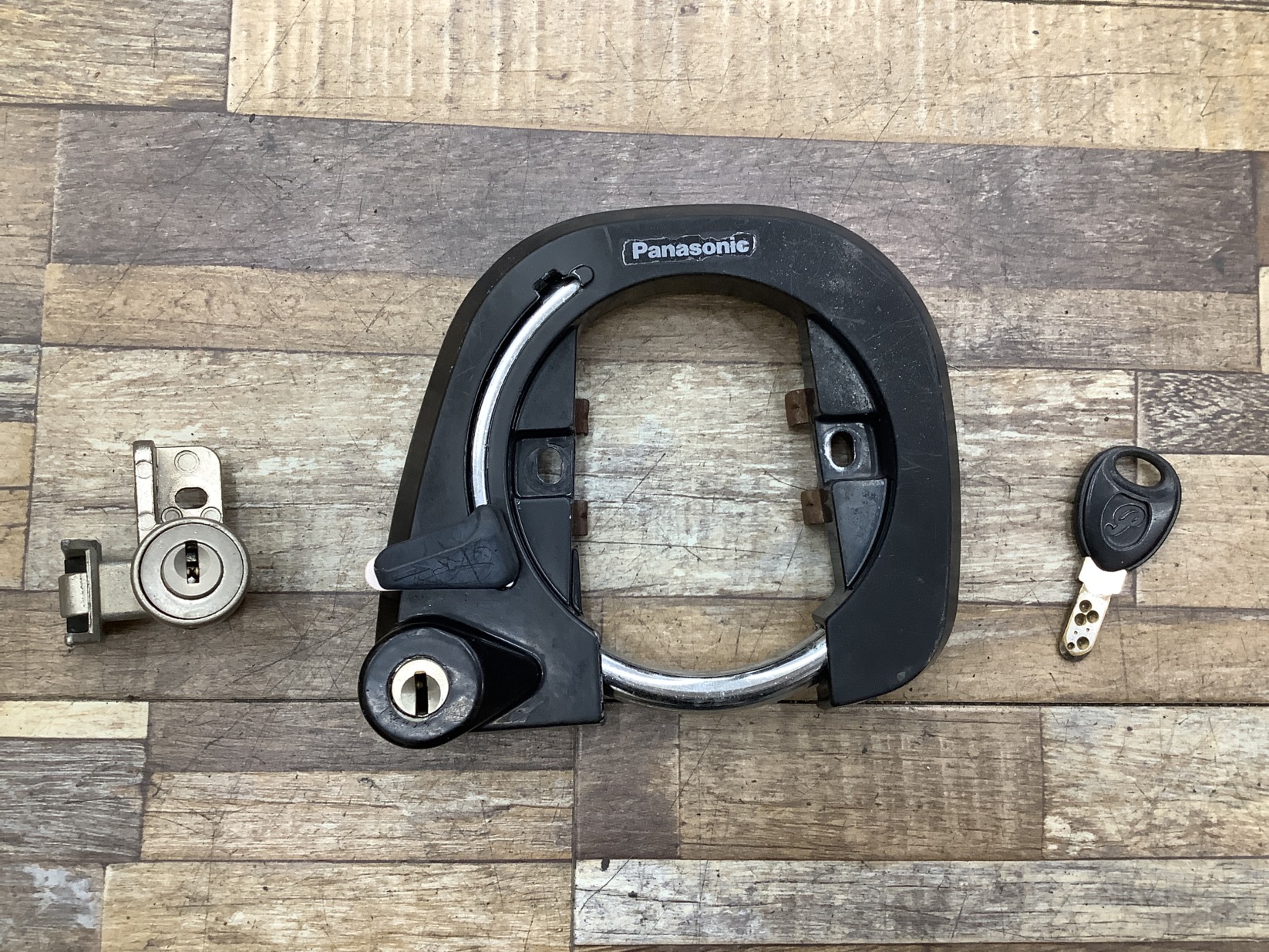 K279 Panasonic ViVi DX CITY パナソニック ビビ・DX・シティ(BE-ENDT756B)27インチ 電動アシスト自転車 カギ キーセット