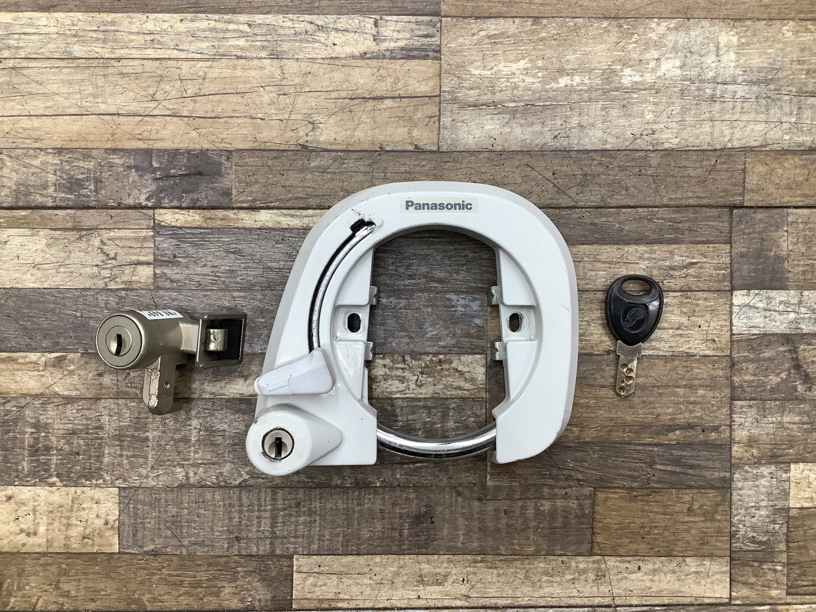 L35 Panasonic ViVi Light U パナソニック ビビ・ライト・U(BE-ELDU43G)24インチ 電動アシスト自転車 カギ キーセット