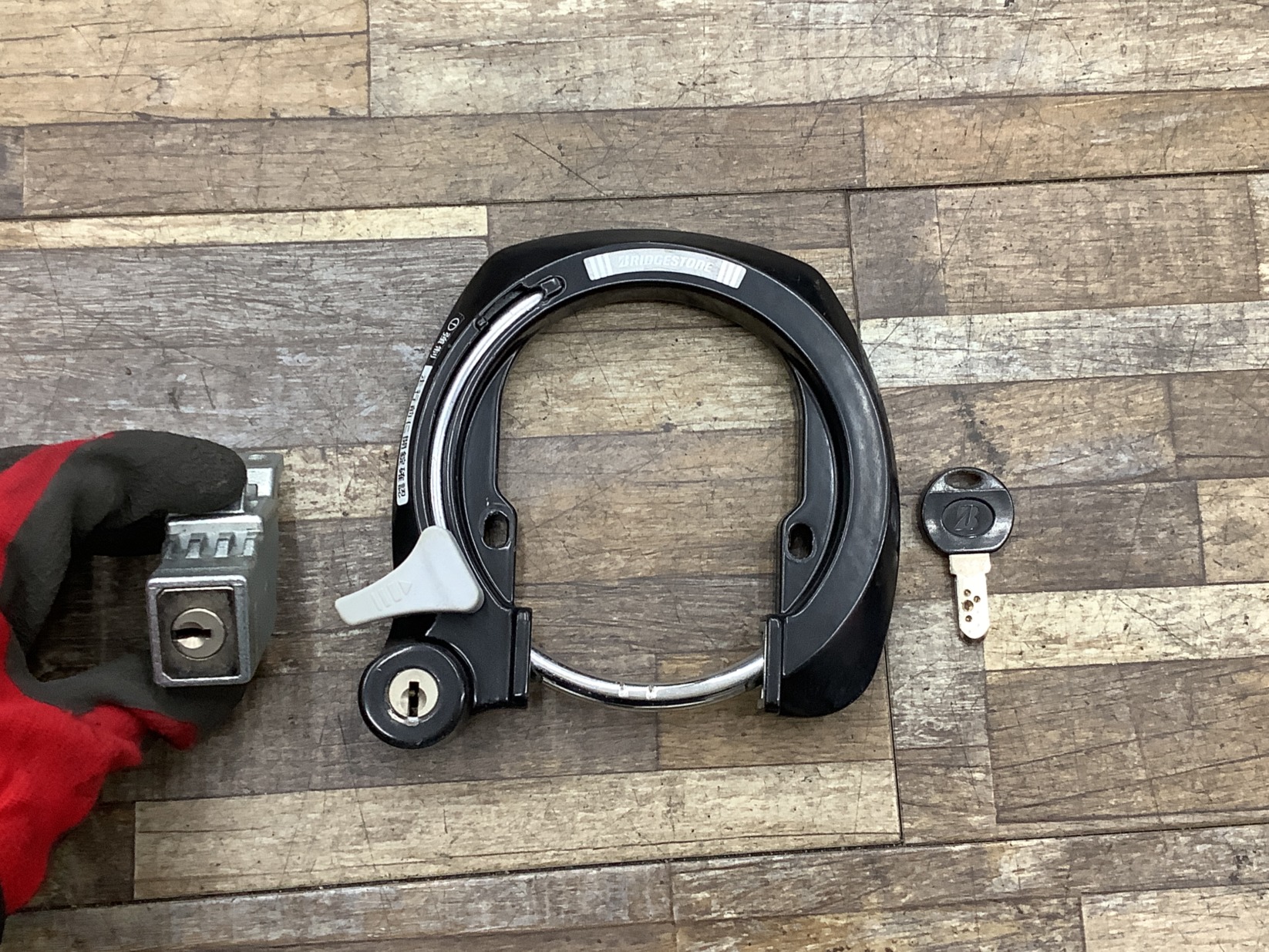 L37 BRIDGESTONE Angelino Petite e ブリヂストン アンジェリーノプティットe(A20L83)20インチ 電動アシスト自転車 カギ キーセット