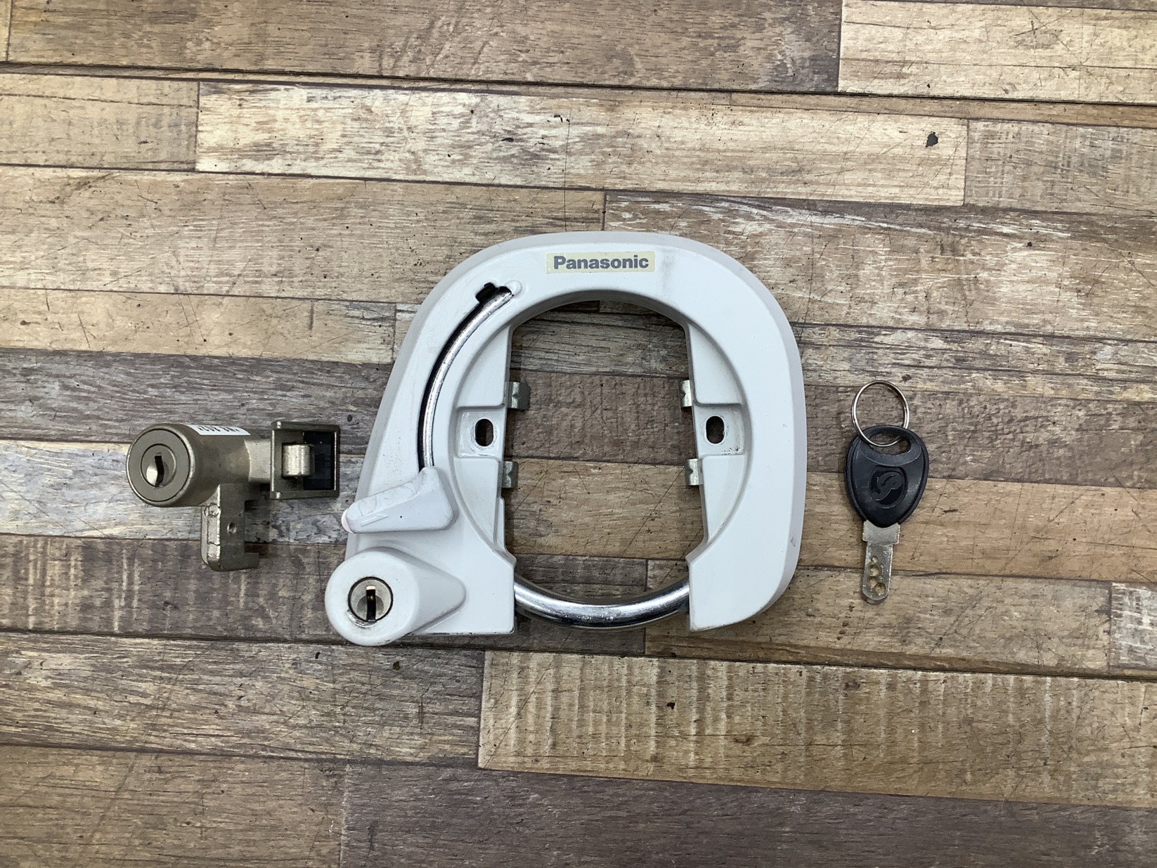 L56 Panasonic ViVi DX パナソニック ビビ・DX(BE-ELD632F2)26インチ 電動アシスト自転車 カギ キーセット